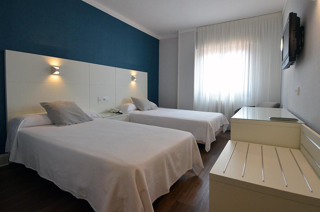 Hostal Vista Alegre Castro Urdiales Exterior foto